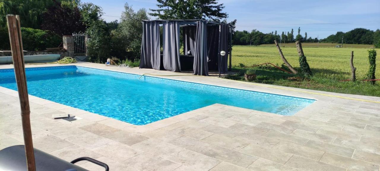 Un Air De Vacances Layrac Extérieur photo
